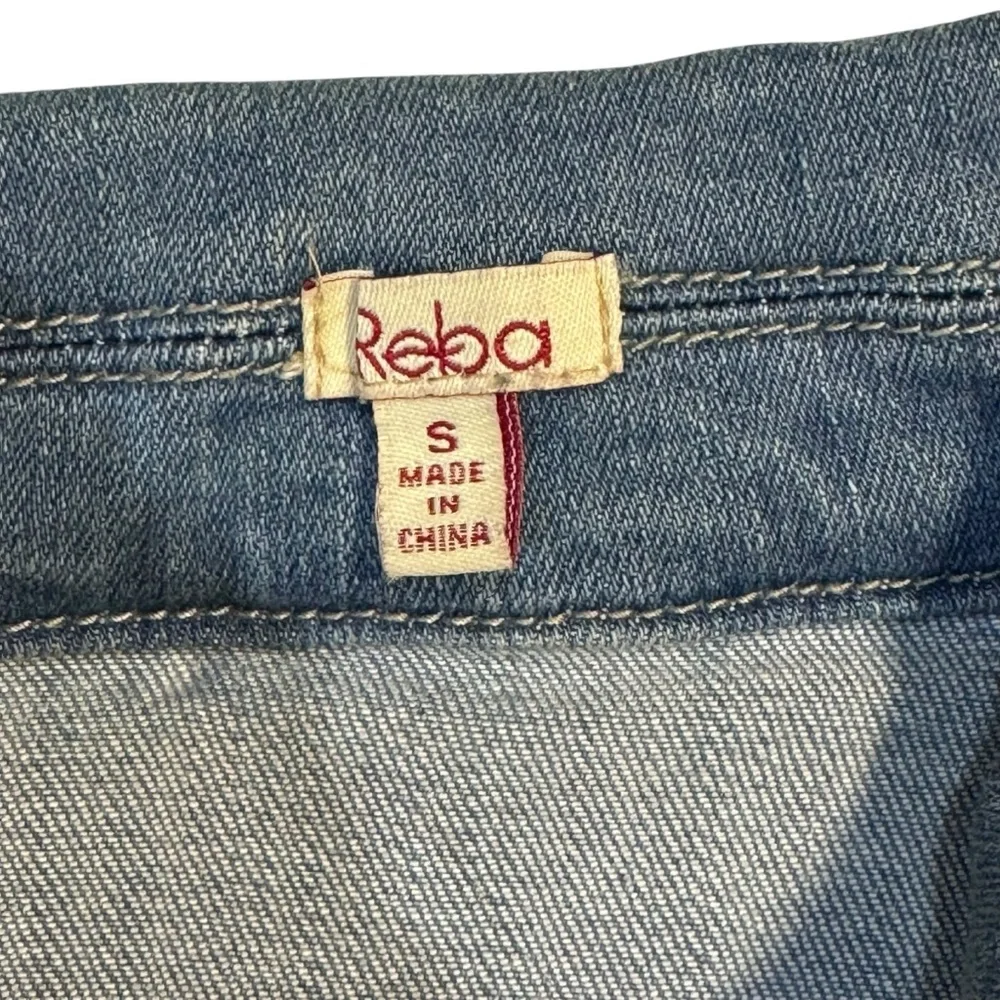 Reba Embroidered Denim Jacket Women’s Small Floral Western Y2K Blue Jean Coat